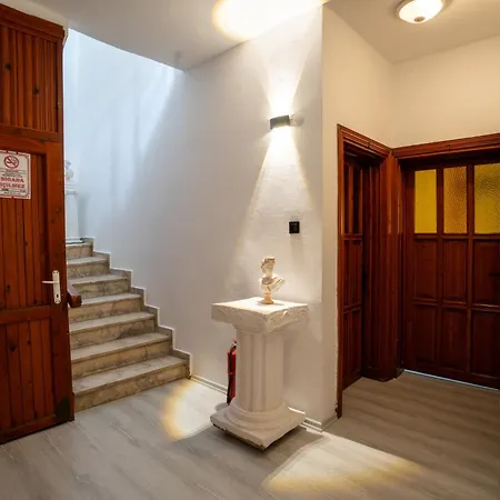 Buetuenoglu アンタルヤ