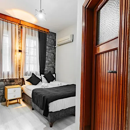 Buetuenoglu * Antalya